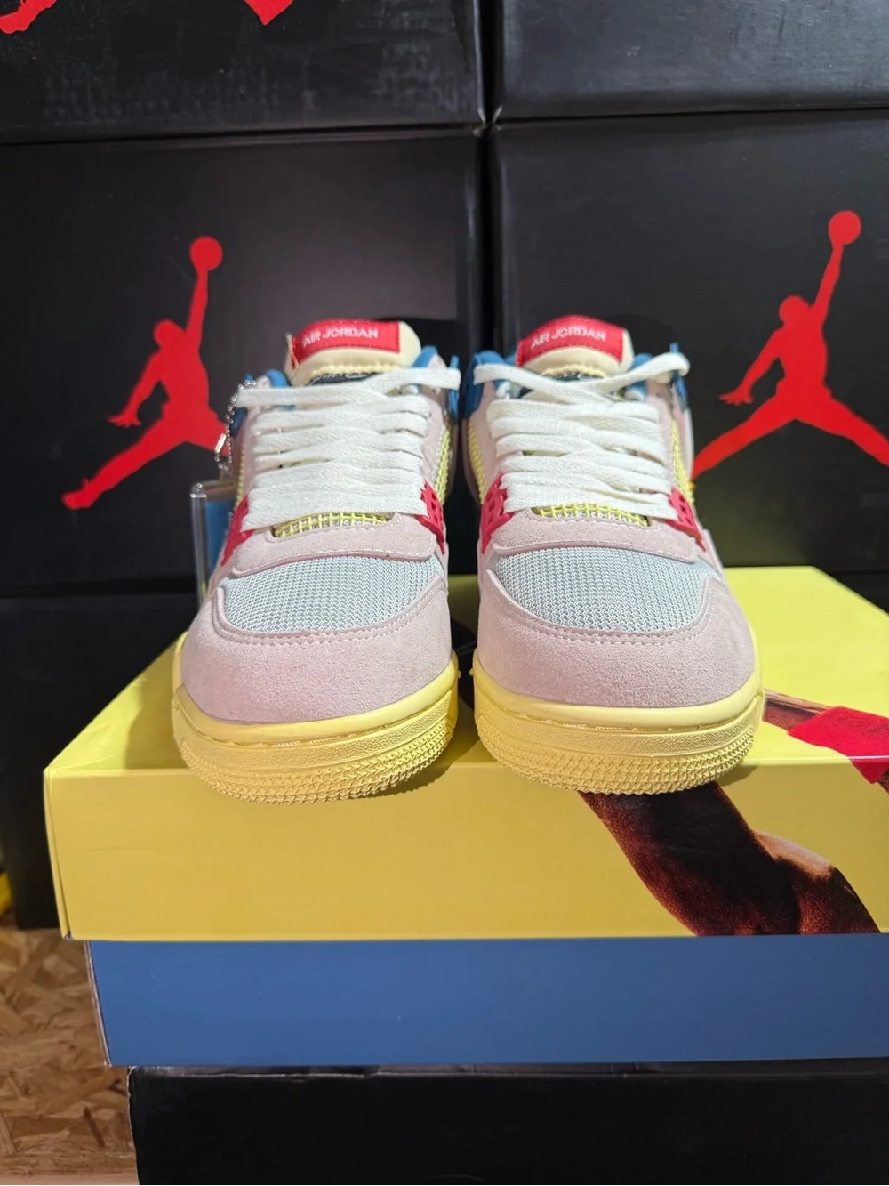 Air Jordan 4 Retro UNLA ‘Guava Ice’